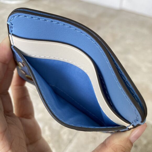 Last 1 ‼️Tory Burch T Monogram Contrast Embossed Leather Card Case 137135 - Picture 6 of 6